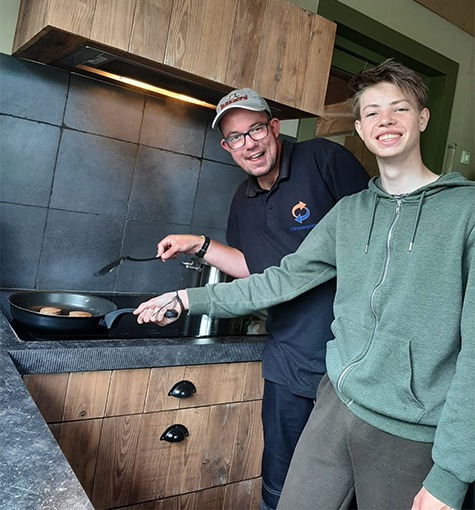 Bezig zijn in de keuken tijdens dagbesteding in Venray